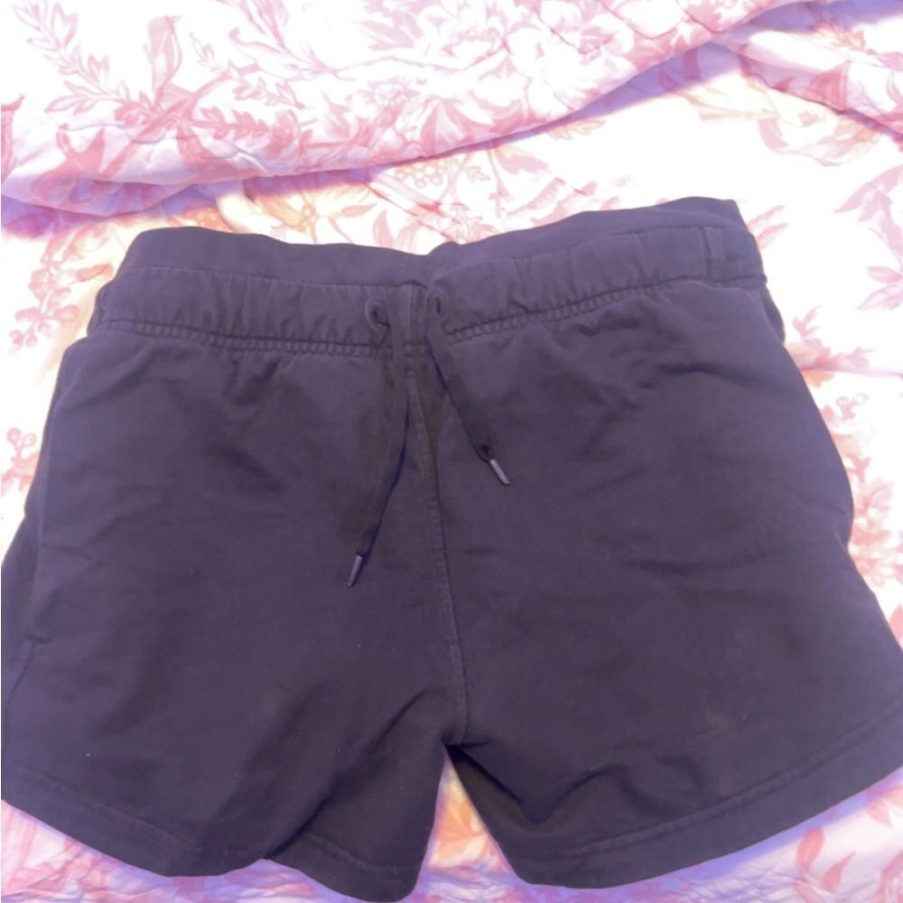 Inner Glow High-Rise Short 3"